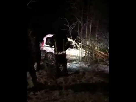 На Волині у святвечір авто злетіло у кювет (відео)