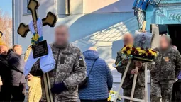 Нововолинська громада провела в останню путь воїна Олександра Білецького (фото)