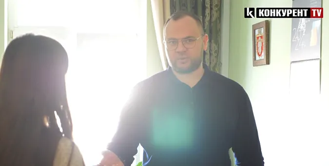 Мер Луцька Поліщук нарешті з'їхав від мами (відео)