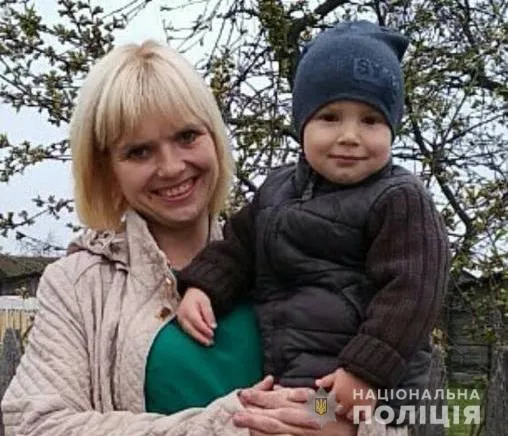 На Волині зникла мама з дворічним сином