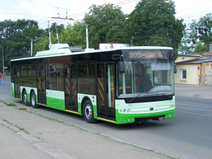 На скільки може здорожчати проїзд в луцьких тролейбусах з 1 квітня