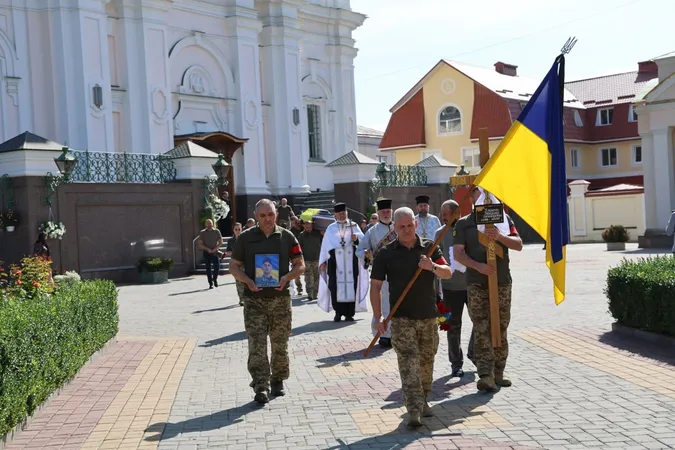 У Луцьку попрощалися з загиблим на Донеччині воїном Володимиром Клименком