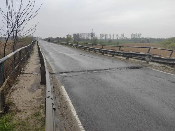 За три дні до обвалу мосту на трасі Луцьк – Львів владу попереджали про можливу катастрофу (фото)