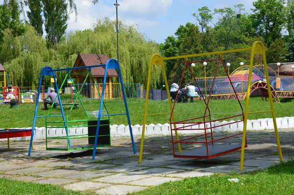 Качелі для дітей з особливими потребами