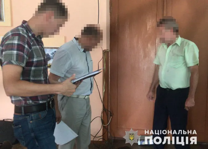 Голова ОТГ Іваничівського району погорів на хабарі (фото)