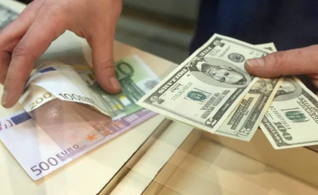 У Нацбанку розповіли, що буде з доларом після вихідних