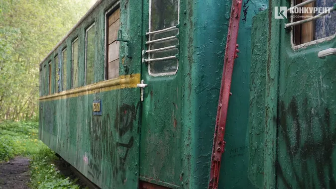 Руїни і закутки дитячої залізниці в Луцьку (багато фото)
