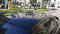 Цегла на капоті та "привіт" від муніципалів: у Луцьку покарали паркохама