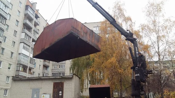 Луцькраду проситимуть не зносити гаражі на Ковельській