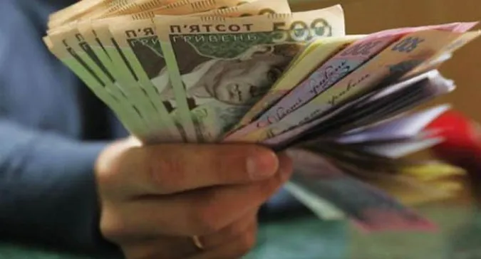 У Ківерцях чиновник виписував премії собі та своєму сину