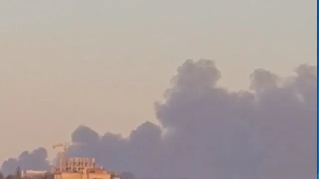 Внаслідок ракетного удару частина Львова залишилась без світла (відео)