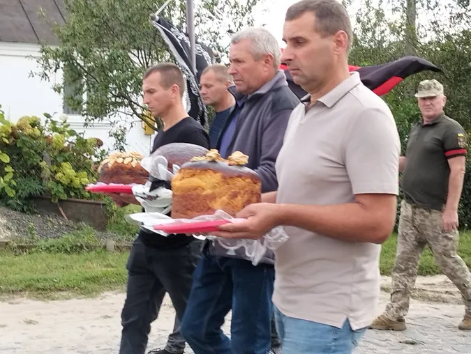 На Волині громада попрощалася з загиблим на Донеччині захисником Андрієм Денисюком