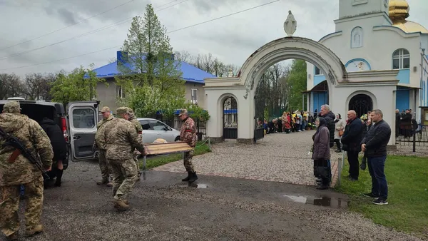 Загинув на Луганщині: в Ківерцях прощались із штаб-сержантом Волинської тероборони Миколою Пащуком (фото)