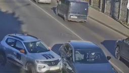Не пропустила авто на головній: у Луцьку сталася ДТП на жвавому перехресті (відео)