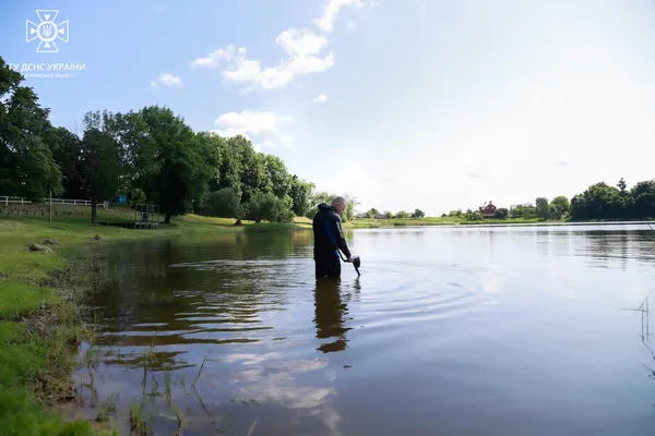 На Волині рятувальники перевіряють водойми (фото)