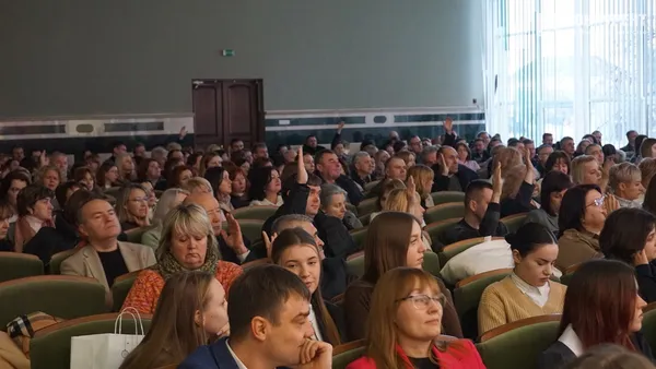 Делегати голосують
