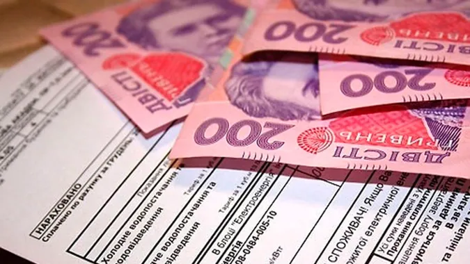 Відрахування із зарплат та суди – для боржників за комуналку розробили нещадний закон