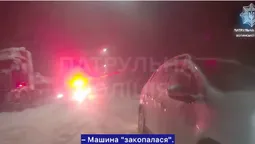 На Волині через негоду на трасі утворився 10-кілометровий затор (відео)