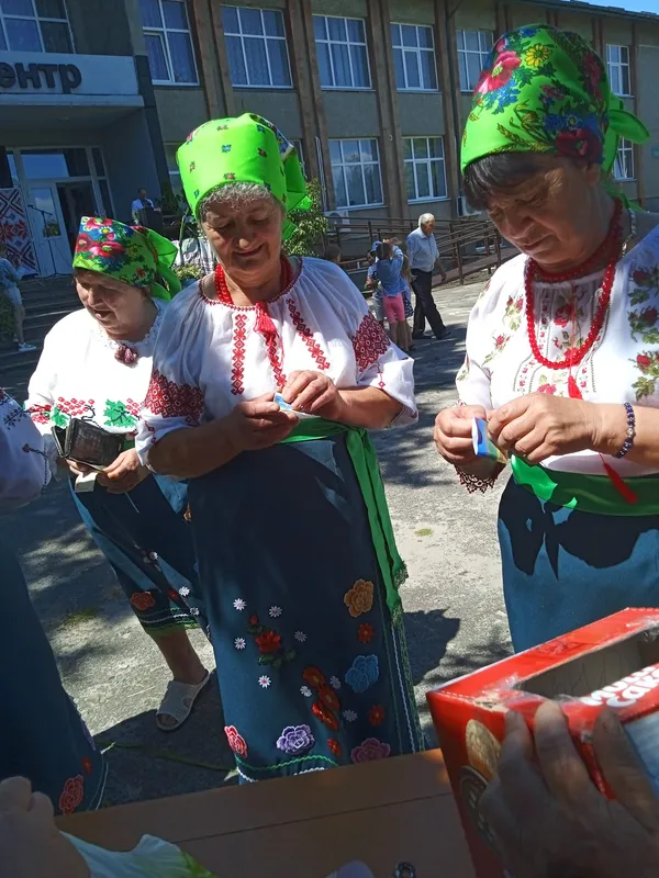 У селі на Волині в лотерею розіграли мішок цукру (фото)