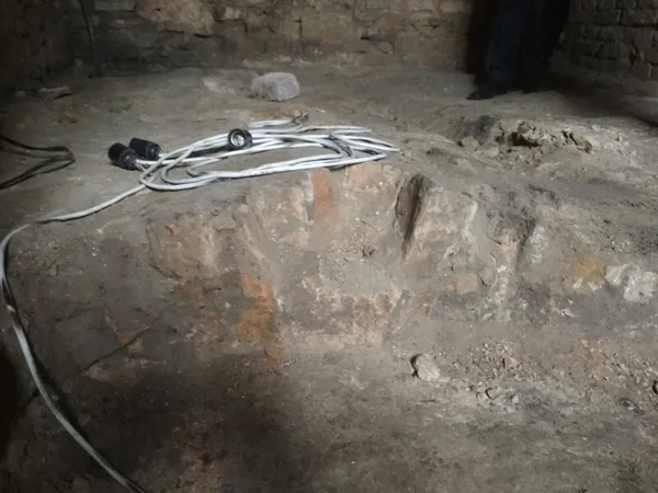 У Луцьку під цокольним поверхом вежі князів Чорторийських знайшли таємні кімнати (ФОТО)