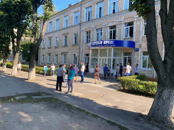 У Луцьку утворюються черги з охочих здати кров