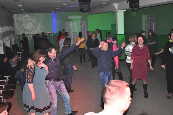 На Старовижівщині тусили ті, кому за 30 (фото)