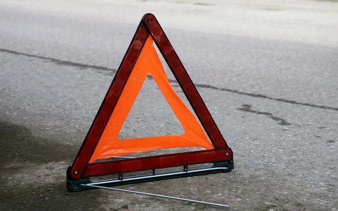 Перебігала дорогу поза переходом: у Луцьку авто наїхало на дитину
