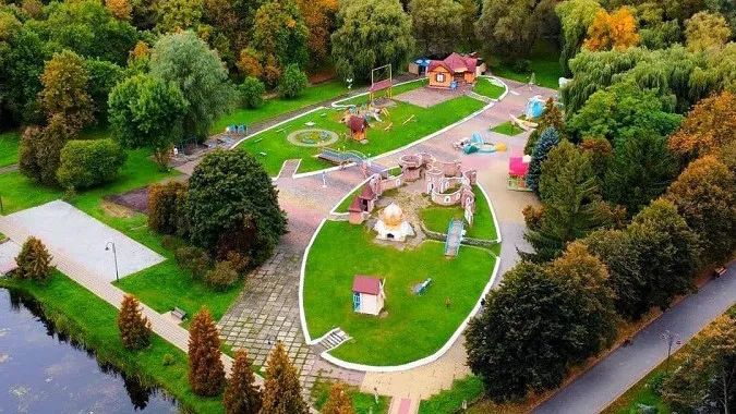 Луцький парк з висоти пташиного польоту (фото)