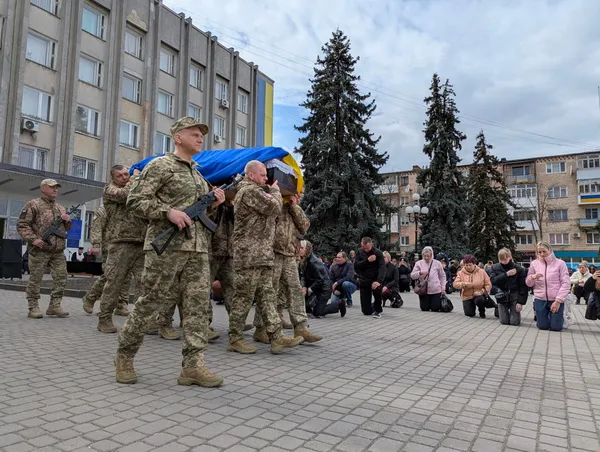 На Волині попрощалися із Захисником Максимом Сущуком (фото)