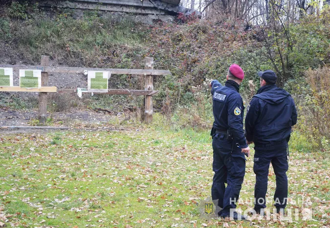 Волинські «шерифи» повправлялися у стрільбі з помповиків і пістолетів (фото)