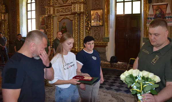 На Волині родині прикордонника вручили посмертну нагороду воїна (фото)
