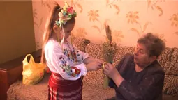 Луцькі майстри сплели до Різдва сотню запашних оберегів-дідухів