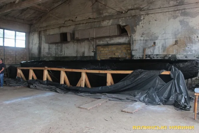 Унікальний човен, знайдений на Волині, хотіли перекупити за 100 тисяч євро