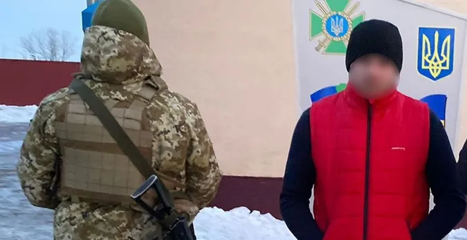 Росіянина, який приплив на Волинь на матраці, знову зловили на кордоні (фото)