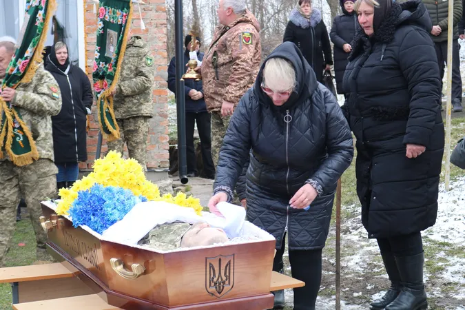 На Горохівщині попрощалися із захисником Олександром Панасюком (фото)