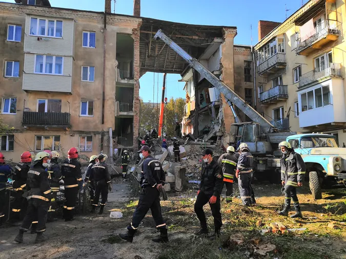 Слідство розглядає три версії обвалу будинку в Дрогобичі
