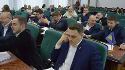 Бюджет... і всім шампанського! Фоторепортаж із сесії Луцькради