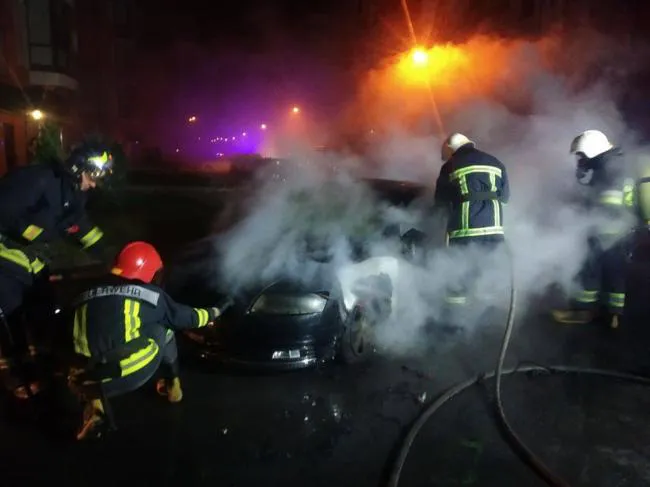 У Рожищі загорівся автомобіль