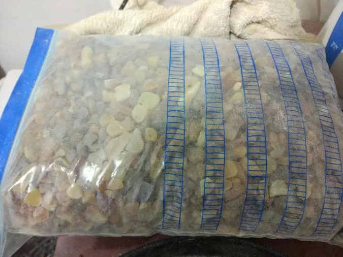 У передмісті Луцька підпільно обробляли бурштин (фото)