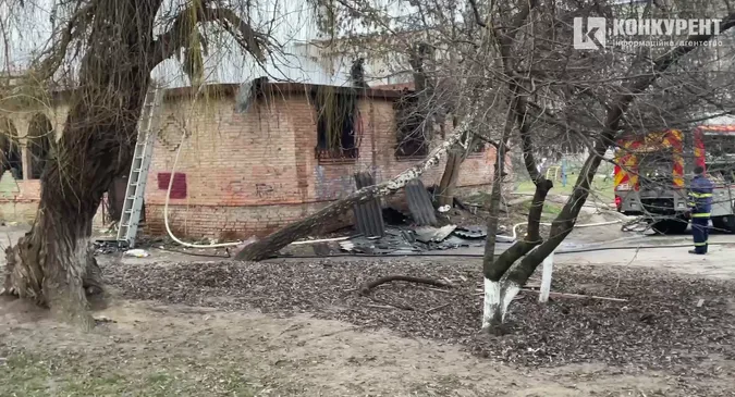 Усе в диму: в Луцьку на проспекті Молоді спалахнула пожежа (фото, відео)