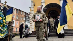 На Волині попрощалися із воїном Степаном Гученком (фото)