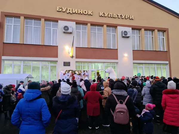 У Підгайцівській громаді засвітили головну ялинку (фото, відео)