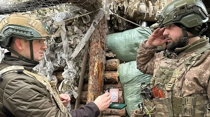 Бійцям Луцького батальйону 100-ї ОБр комбриг на «нулі» вручив відзнаки (фото)