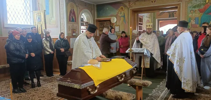 У Луцькому районі попрощалися із воїном Олександром Пекним (фото)