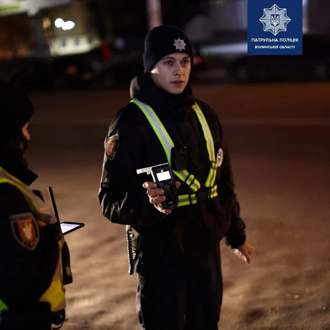 «Зніму з банкомата»: у Луцьку п’янющий водій хотів відкупитися від патрульних