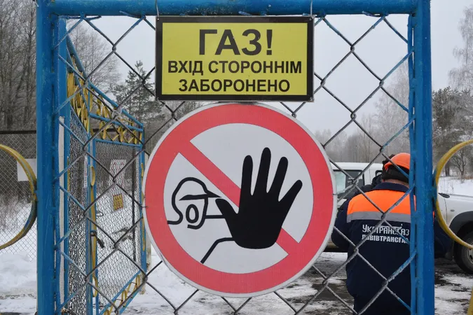 Розбавляють чи ні: який газ насправді транспортують споживачам на Волині (фоторепортаж)