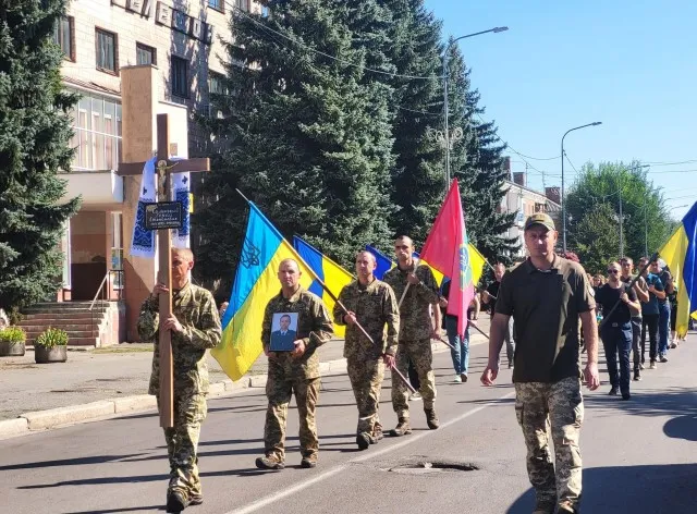Ковельчани попрощалися з Героєм-прикордонником Сергієм Салінським (фото)