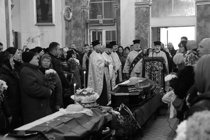 У Луцьку попрощались із ​​​​​​​Героями Вадимом Целюхом та Михайлом Гусаком (фото)