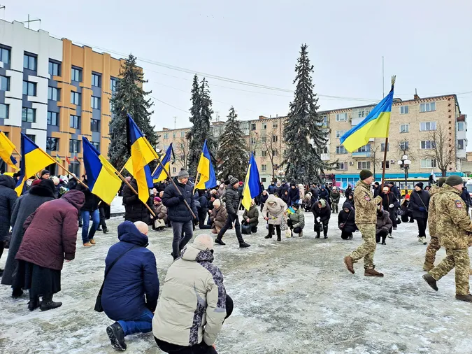 Ковель навколішки попрощався з Героями Миколою Сичем та Андрієм Вдовиченком, які два роки були зниклими безвісти