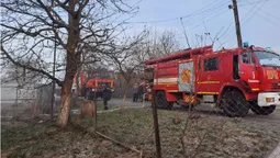У Нововолинську горів будинок – постраждала 87-річна бабуся (фото)